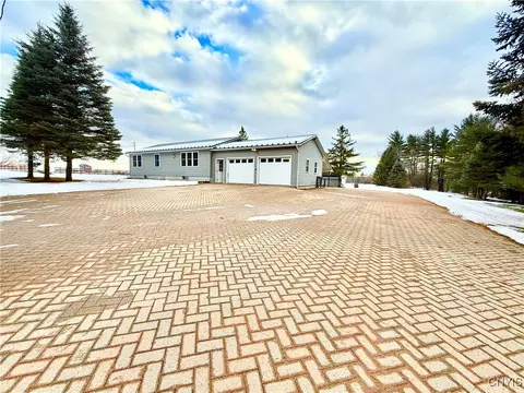 637 Military Rd, Salisbury, NY 13329