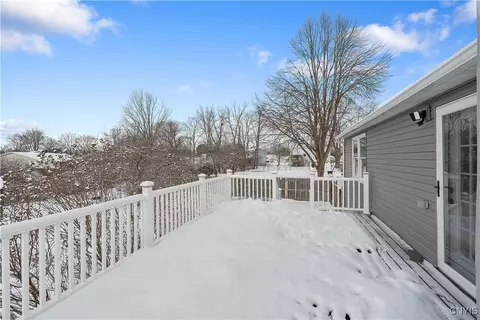 4948 Windgate Rd, Liverpool, NY 13088 photo 32