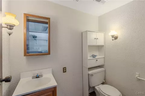 4948 Windgate Rd, Liverpool, NY 13088 photo 28