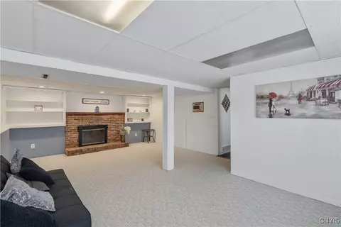 4948 Windgate Rd, Liverpool, NY 13088 photo 24