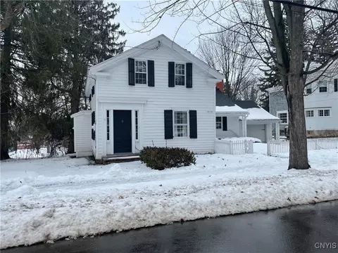 305 Elm St, Fayetteville, NY 13066