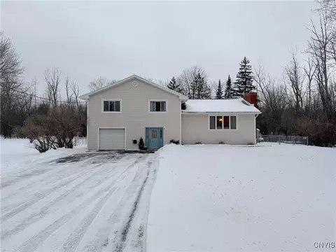 7071 Fremont Rd, East Syracuse, NY 13057
