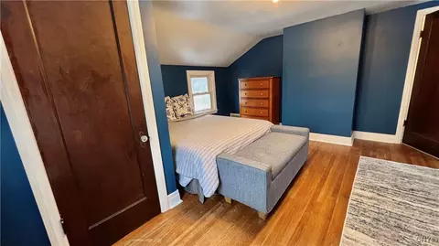 Bedroom - 916 E Brighton Ave, Syracuse, NY 13205 photo 4 of 9