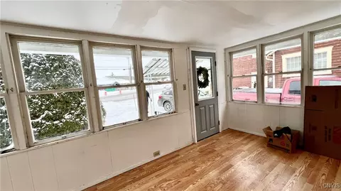 Exterior - 916 E Brighton Ave, Syracuse, NY 13205 photo 5 of 8