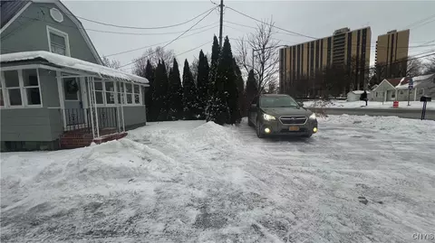 Exterior - 916 E Brighton Ave, Syracuse, NY 13205 photo 8 of 8