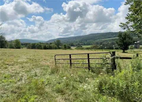 7800 Ny-79, Barker, NY 13862