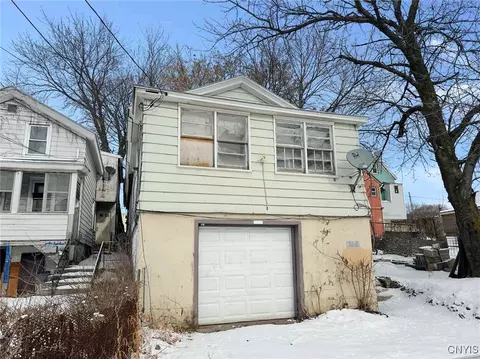 1422 N State St, Syracuse, NY 13208