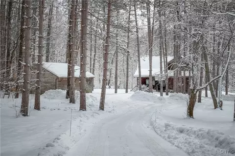 96 Kellogg Rd, Hannibal, NY 13074