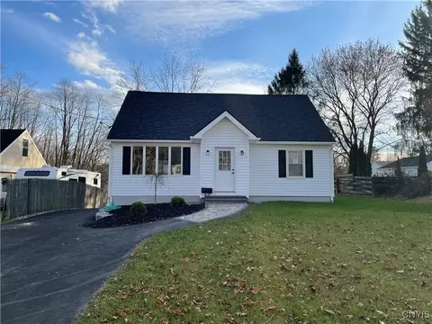 16 Paul St, Marcellus, NY 13108
