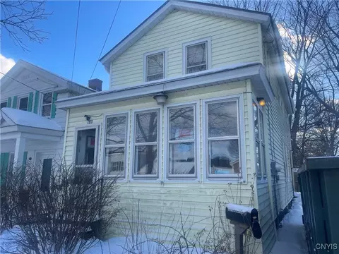 50 W Van Buren St, Oswego, NY 13126