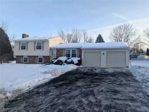 4973 Dahlia Cir, Liverpool, NY 13088