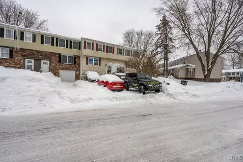 4174 Burningtree Rd # B, Clay, NY 13090