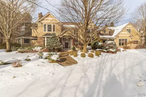 7035 Highfield Rd, Fayetteville, NY 13066