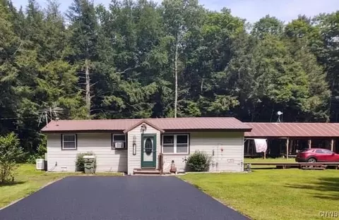 11050 Lake Julia Rd, Remsen, NY 13438