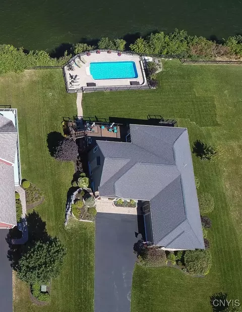103 Bayview Pl, Hounsfield, NY 13685