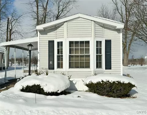3 Apple Grv, New Hartford, NY 13413