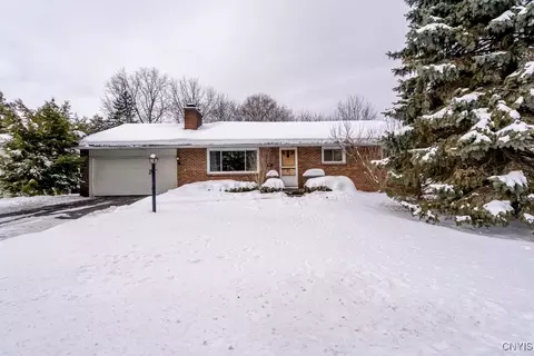 305 Waring Rd, Syracuse, NY 13224