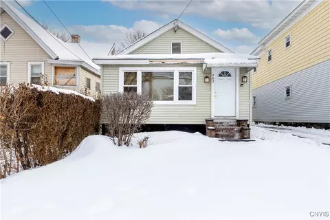702 Kirkpatrick St, Syracuse, NY 13208