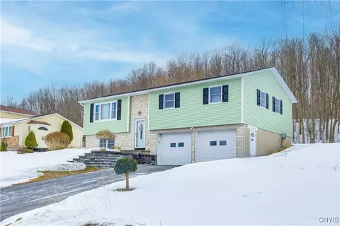 41 Clintonview Blvd, New Hartford, NY 13413