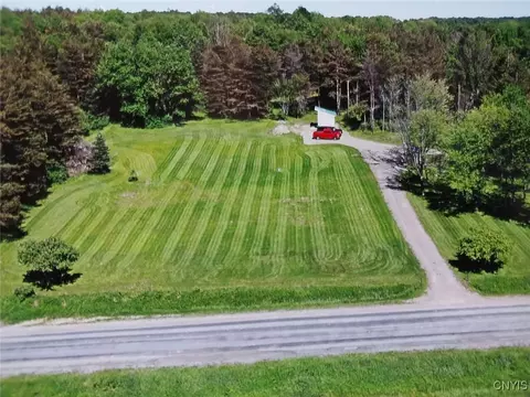 5441 Youngers Rd, Wethersfield, NY 14113