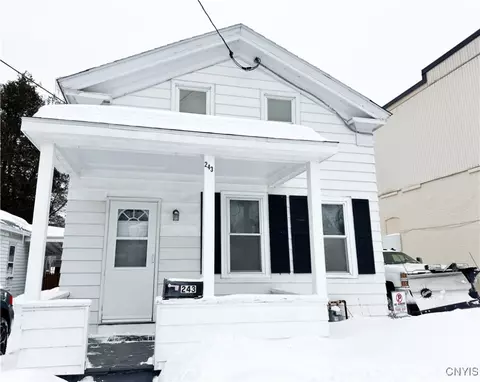 243 E 10th St, Oswego, NY 13126