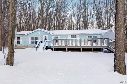 3511 Indian Opening Rd, Lenox, NY 13032