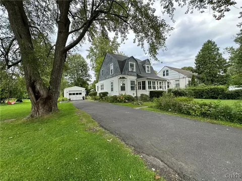117 Gertrude St, North Syracuse, NY 13212