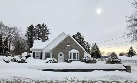 5418 Walker Rd, Deerfield, NY 13502