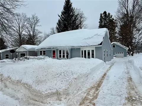 126 Tucker Ave, Central Square, NY 13036