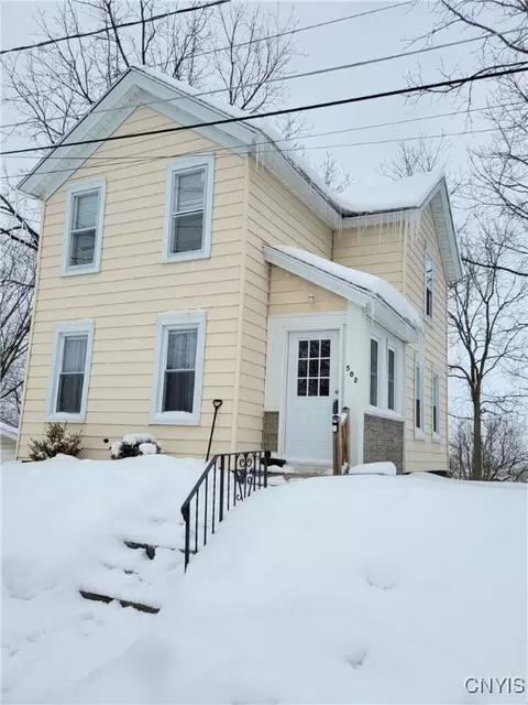 502 4th St, Geddes, NY 13209