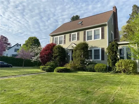 301 Twin Hills Dr, Syracuse, NY 13207