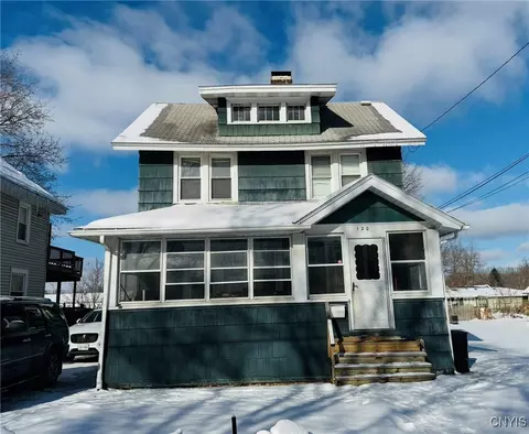 120 W Irving St, East Syracuse, NY 13057
