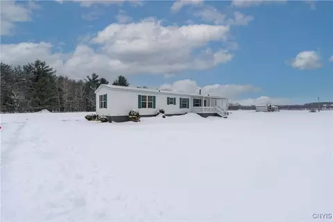 8571 Artz Rd, New Bremen, NY 13620