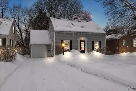 421 Newcastle Rd, Geddes, NY 13219
