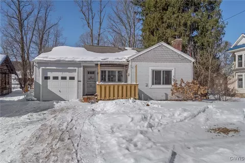2179 Oran Delphi Rd, Manlius, NY 13104
