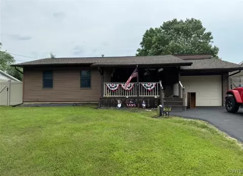 206 Snowdale Dr, Van Buren, NY 13209