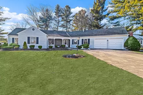 126 Gilbert Rd, New Hartford, NY 13413