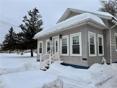 450 Coventry Ave, Utica, NY 13502