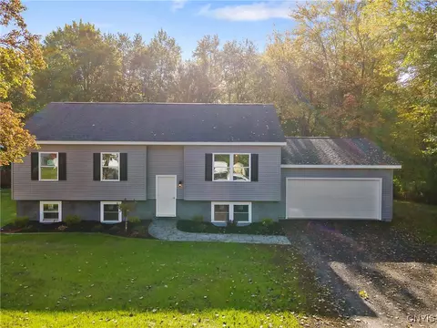 7780 Gifford Rd, Rome, NY 13440