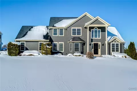 4950 Nestling Duck, Liverpool, NY 13090