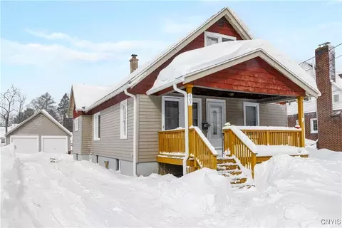 407 Kingston Rd, Utica, NY 13502