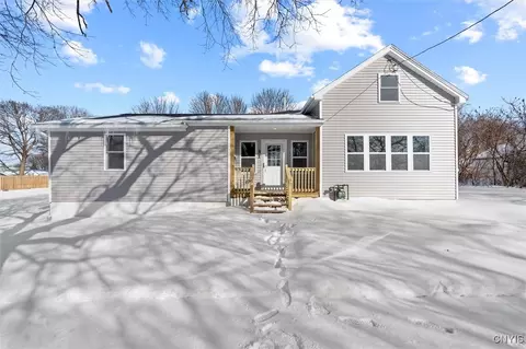 31 E 11th St #29, Oswego, NY 13126