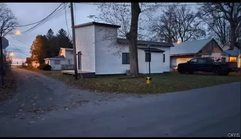 2217 Bennett Ave, Verona Beach, NY 13162