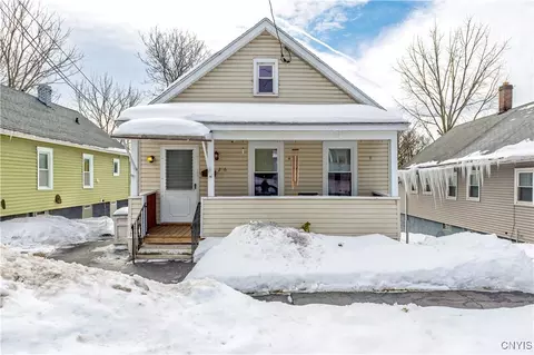 216 Vann St, Syracuse, NY 13206