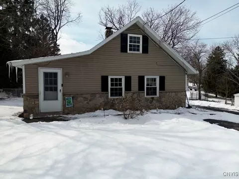 121 Hunt Ave, Syracuse, NY 13219