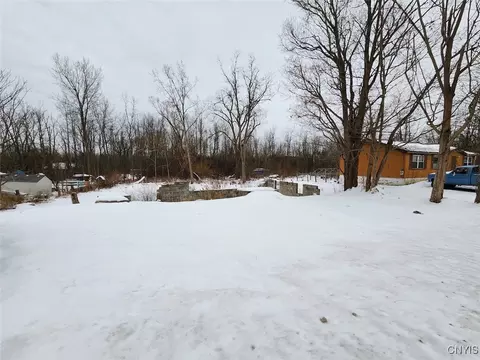 2102 Warners Rd, Van Buren, NY 13164