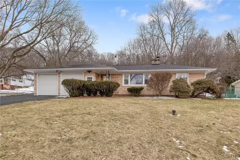 401 Sunrise Dr, Syracuse, NY 13205