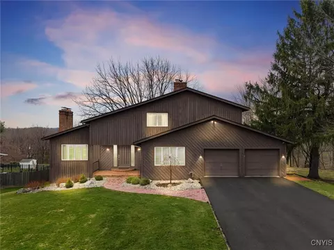 7905 Salt Springs Rd, Fayetteville, NY 13066