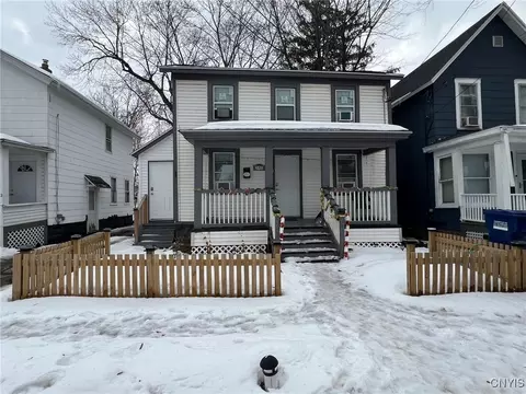 210 Hunt Ave, Syracuse, NY 13207