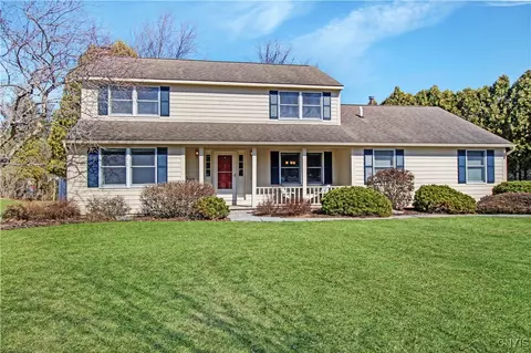 4335 Croft Cir, Onondaga, NY 13215